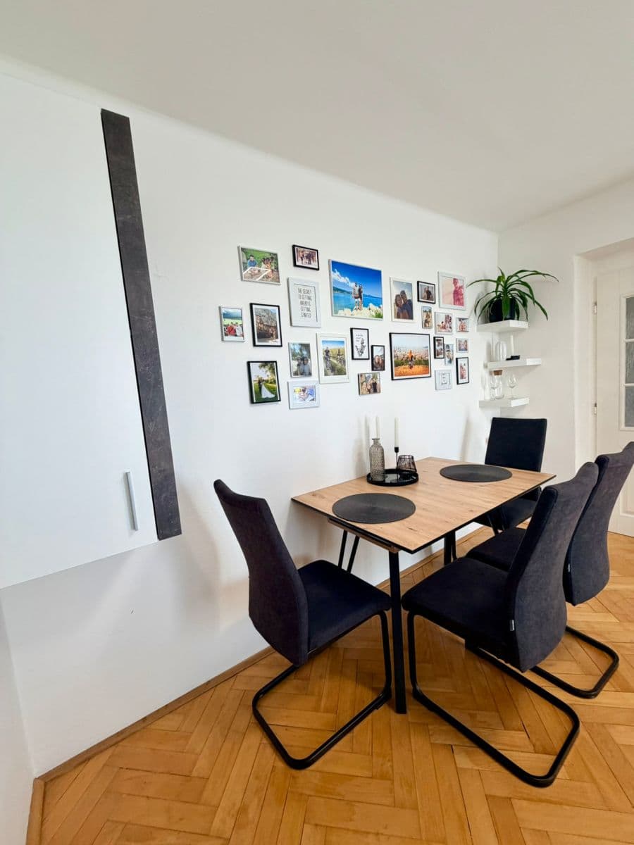 Prodej bytu 3+1 72 m², Boršovská, České Budějovice, Jihočeský kraj Prodej bytu 3+1 72 m², Boršovská, České Budějovice, Jihočeský kraj