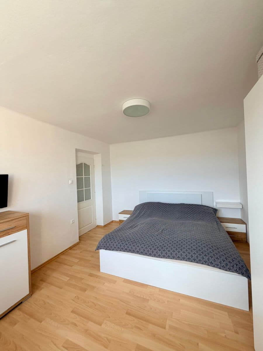Prodej bytu 3+1 72 m², Boršovská, České Budějovice, Jihočeský kraj Prodej bytu 3+1 72 m², Boršovská, České Budějovice, Jihočeský kraj