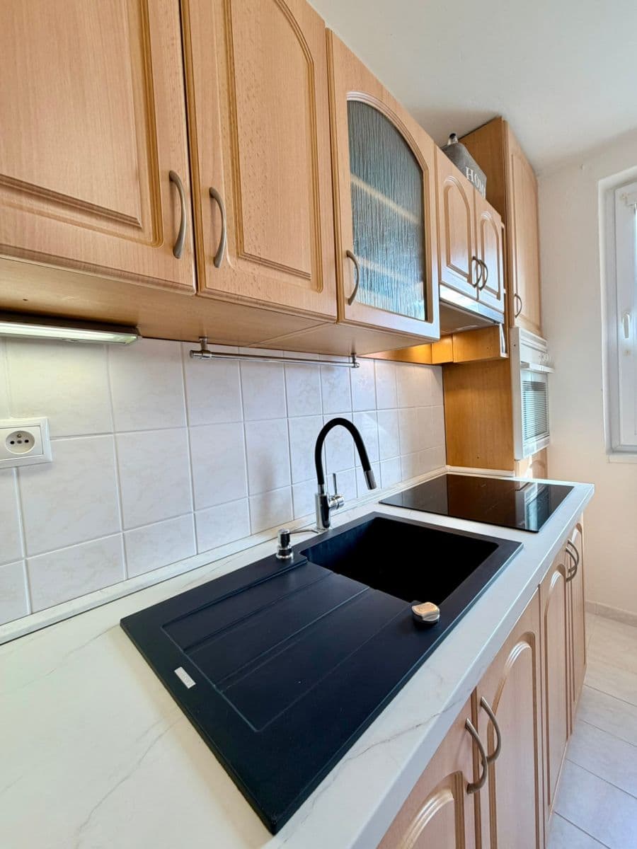 Prodej bytu 3+1 72 m², Boršovská, České Budějovice, Jihočeský kraj Prodej bytu 3+1 72 m², Boršovská, České Budějovice, Jihočeský kraj