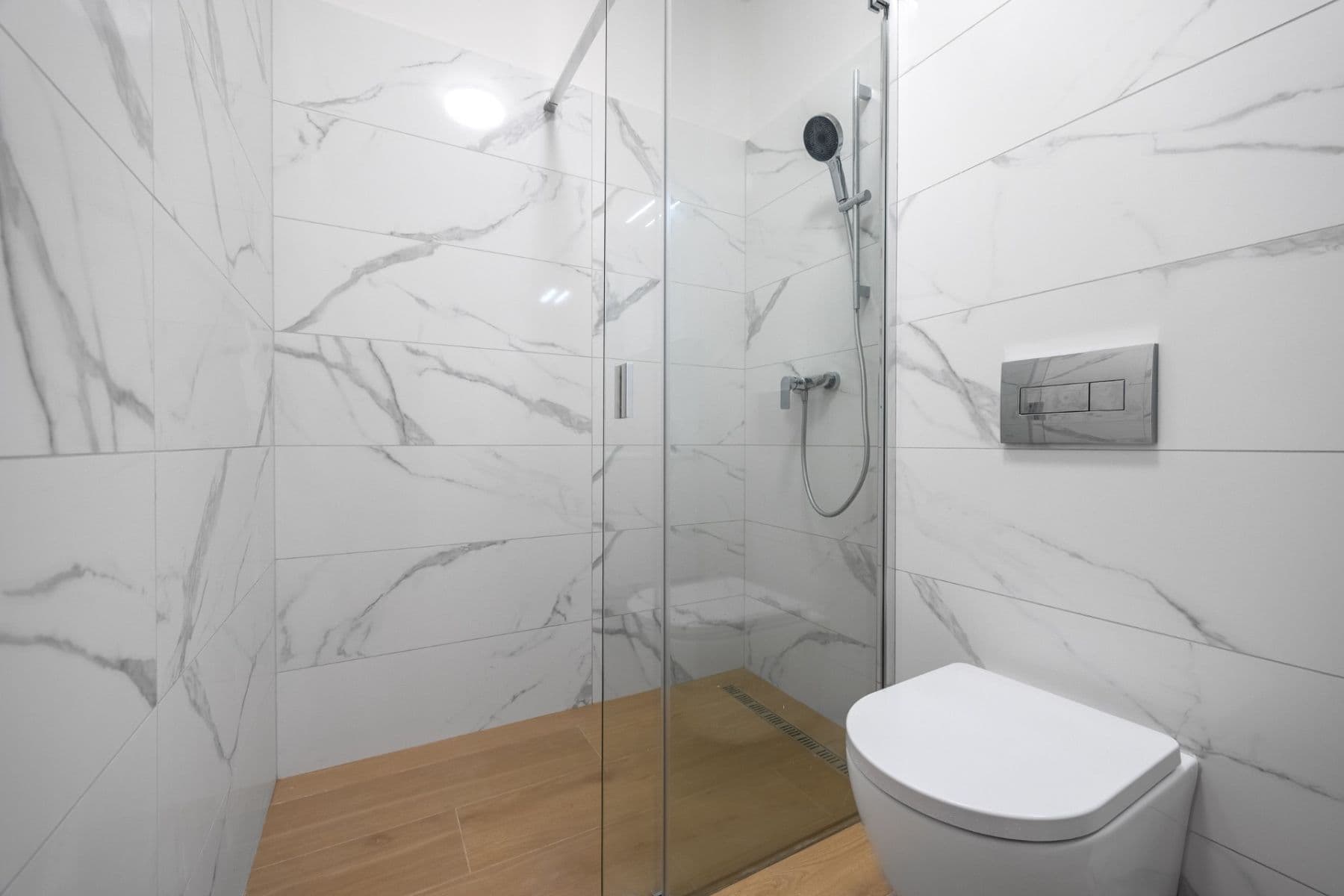 Prodej bytu 2+kk 40 m², Stehlíkova, Slaný, Středočeský kraj Prodej bytu 2+kk 40 m², Stehlíkova, Slaný, Středočeský kraj