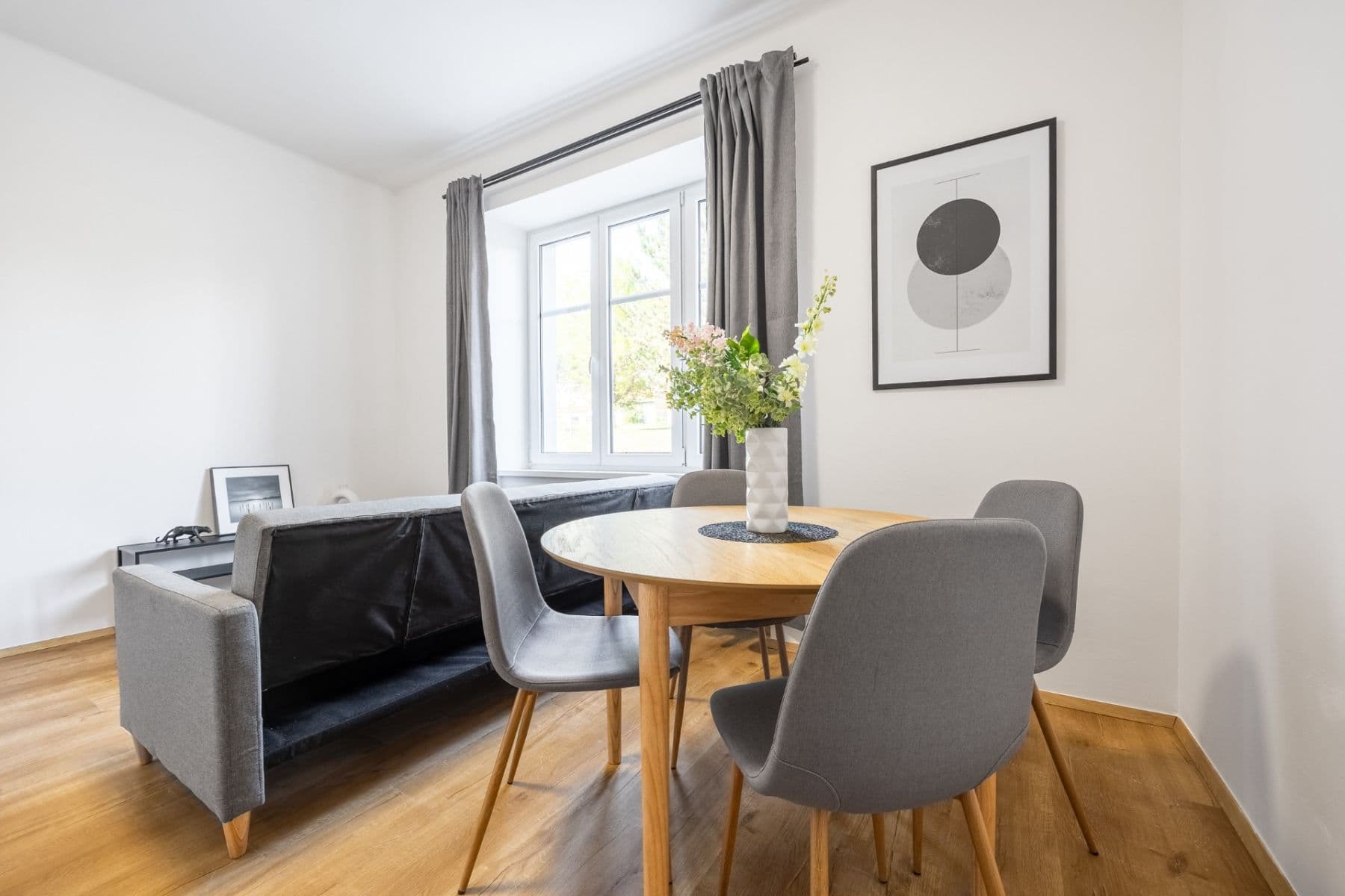 Prodej bytu 2+kk 40 m², Stehlíkova, Slaný, Středočeský kraj Prodej bytu 2+kk 40 m², Stehlíkova, Slaný, Středočeský kraj