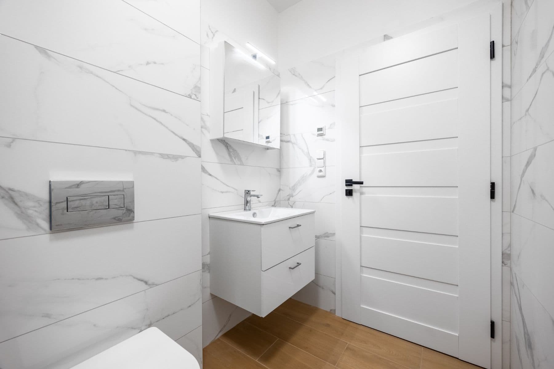 Prodej bytu 2+kk 40 m², Stehlíkova, Slaný, Středočeský kraj Prodej bytu 2+kk 40 m², Stehlíkova, Slaný, Středočeský kraj