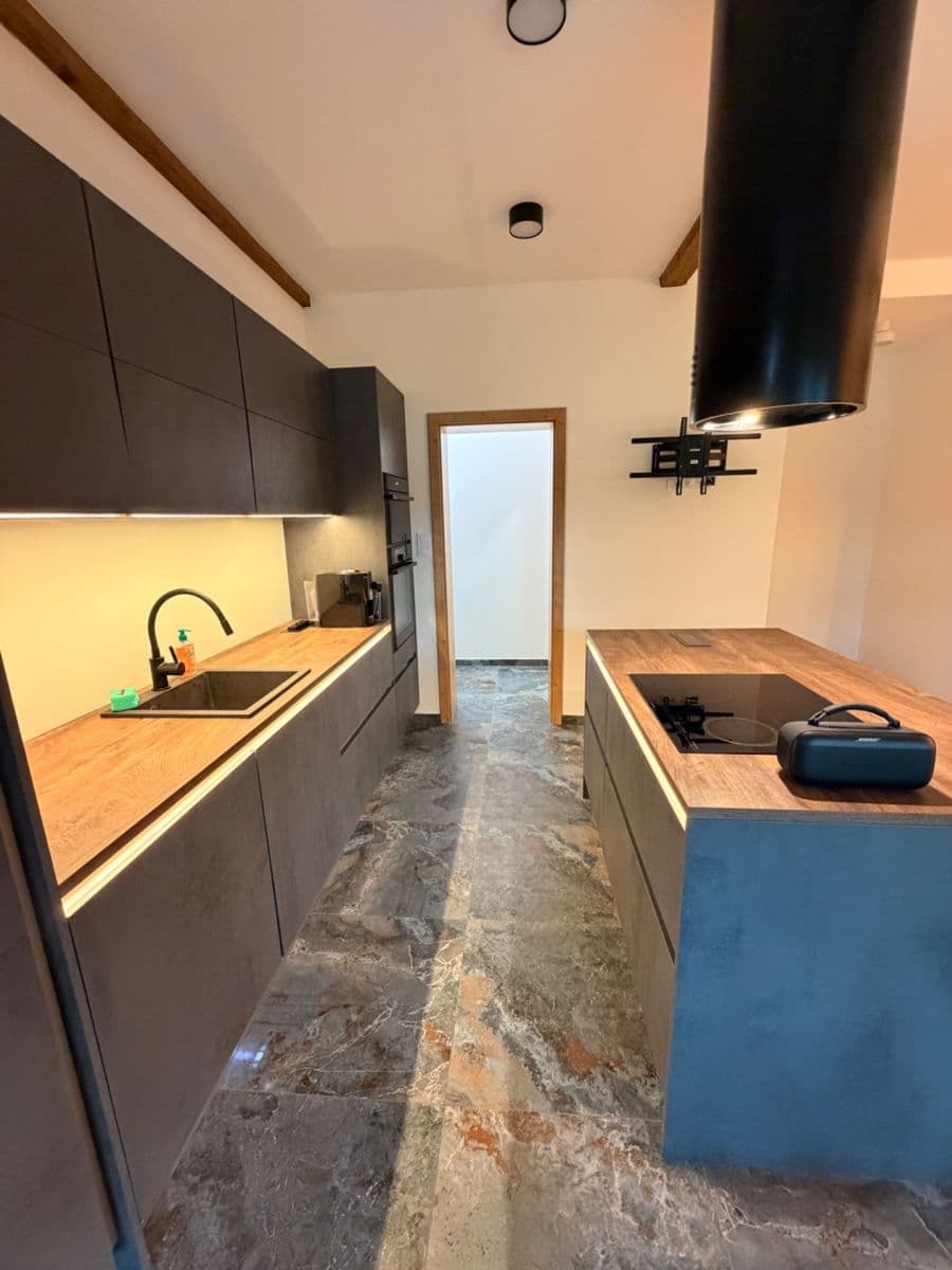 Pronájem bytu 2+kk 60 m², Pod Fialkou, Praha, Praha Pronájem bytu 2+kk 60 m², Pod Fialkou, Praha, Praha