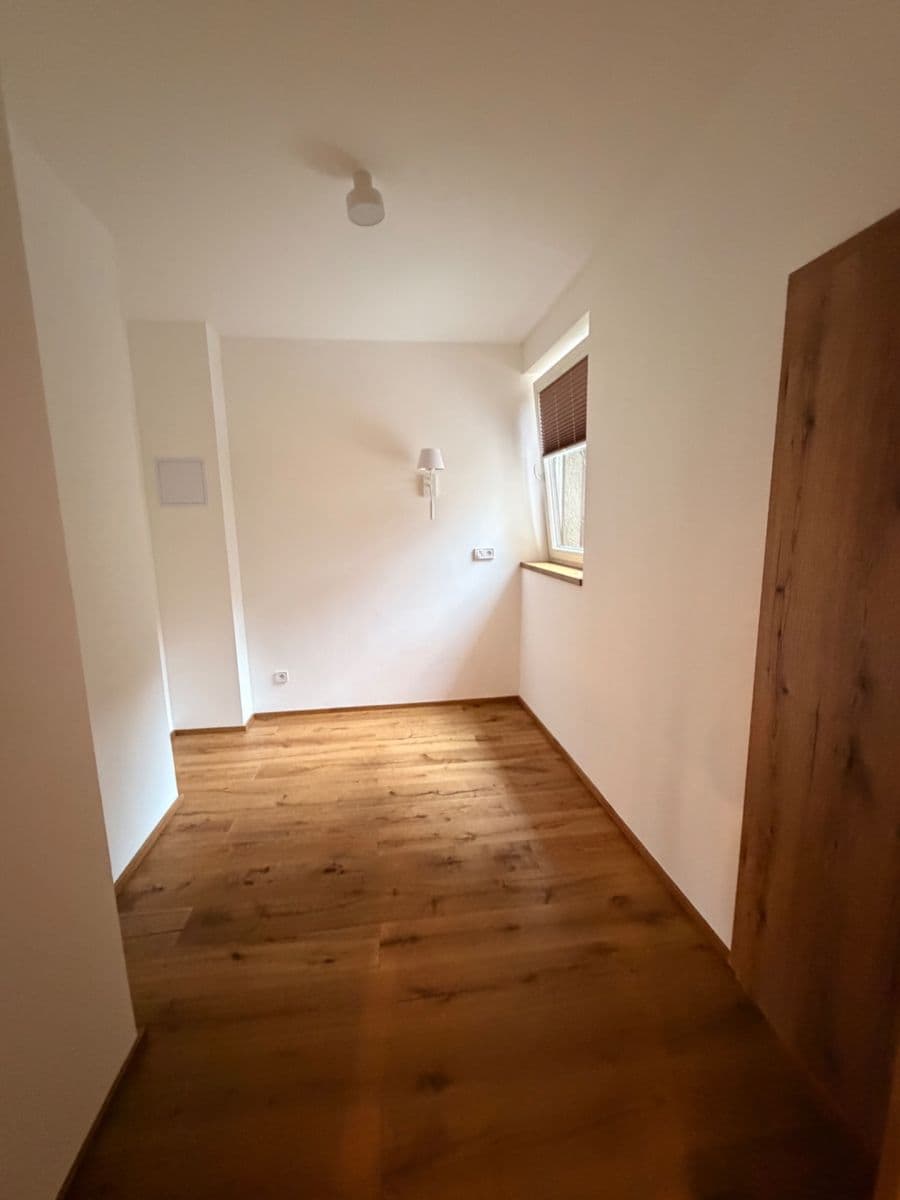 Pronájem bytu 2+kk 60 m², Pod Fialkou, Praha, Praha Pronájem bytu 2+kk 60 m², Pod Fialkou, Praha, Praha