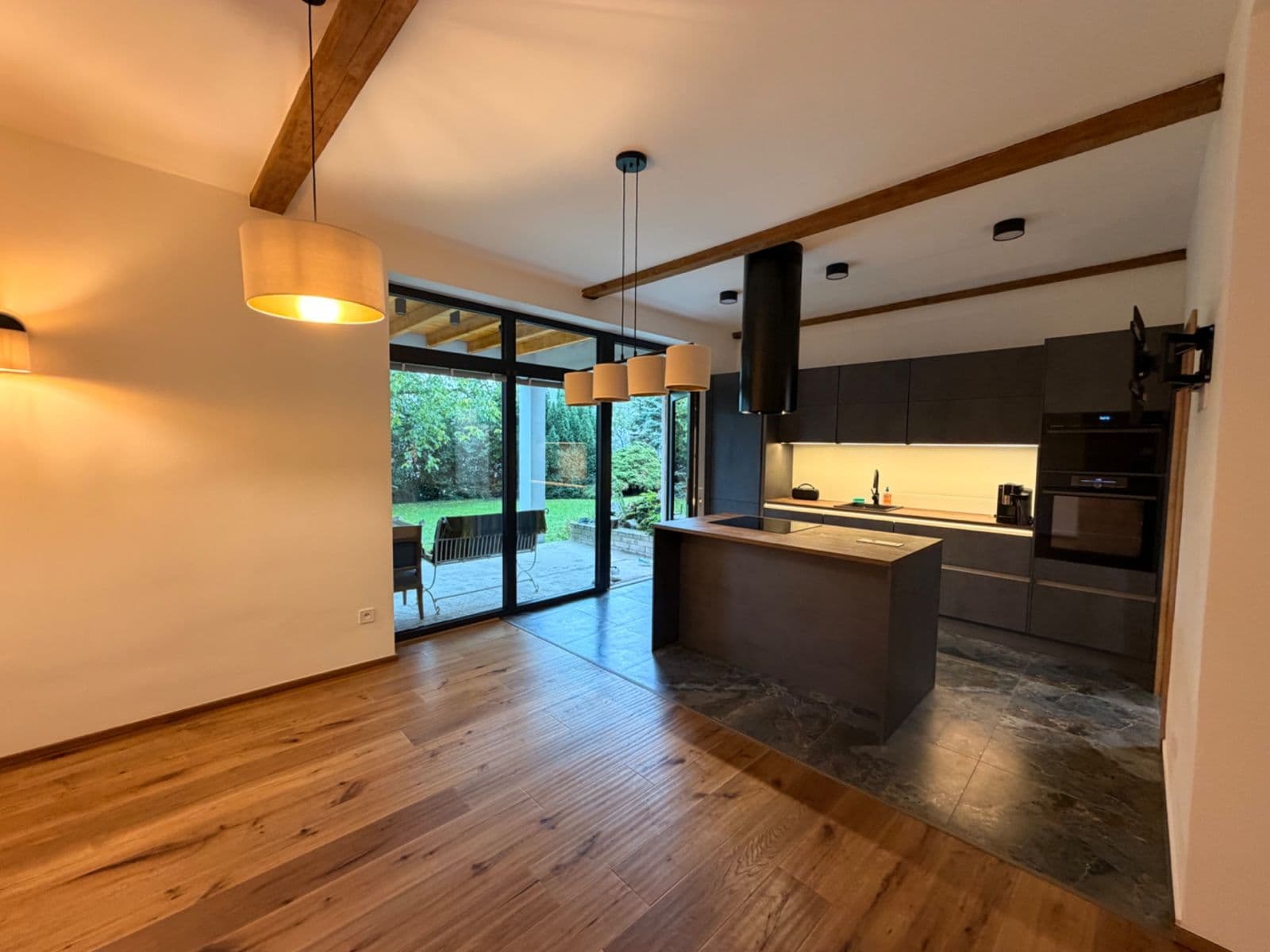 Pronájem bytu 2+kk 60 m², Pod Fialkou, Praha, Praha Pronájem bytu 2+kk 60 m², Pod Fialkou, Praha, Praha