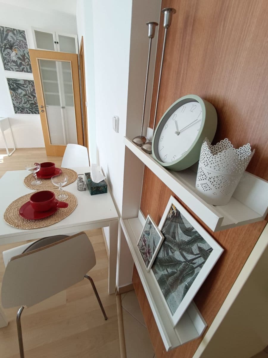Pronájem bytu 1+kk 45 m², Nademlejnská, Praha, Praha Pronájem bytu 1+kk 45 m², Nademlejnská, Praha, Praha