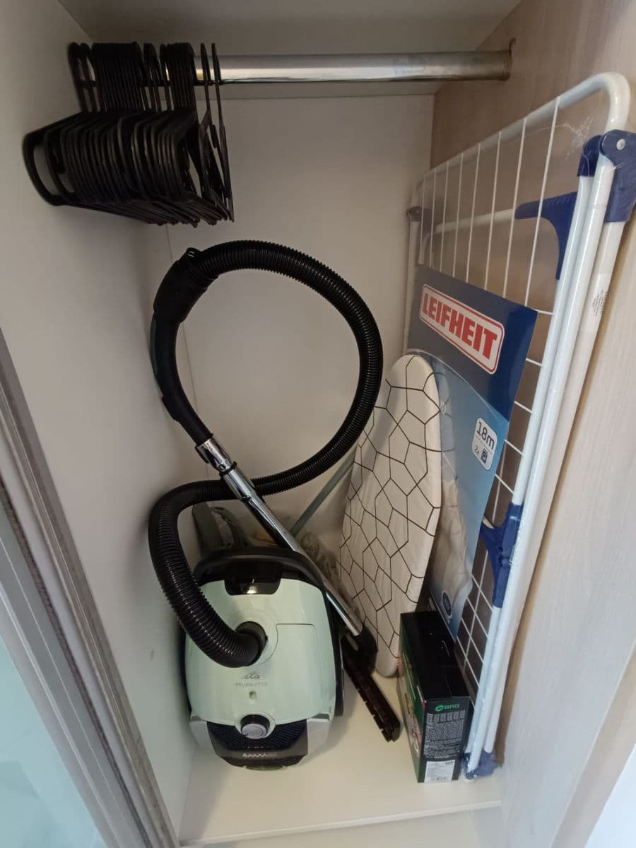Pronájem bytu 1+kk 45 m², Nademlejnská, Praha, Praha Pronájem bytu 1+kk 45 m², Nademlejnská, Praha, Praha