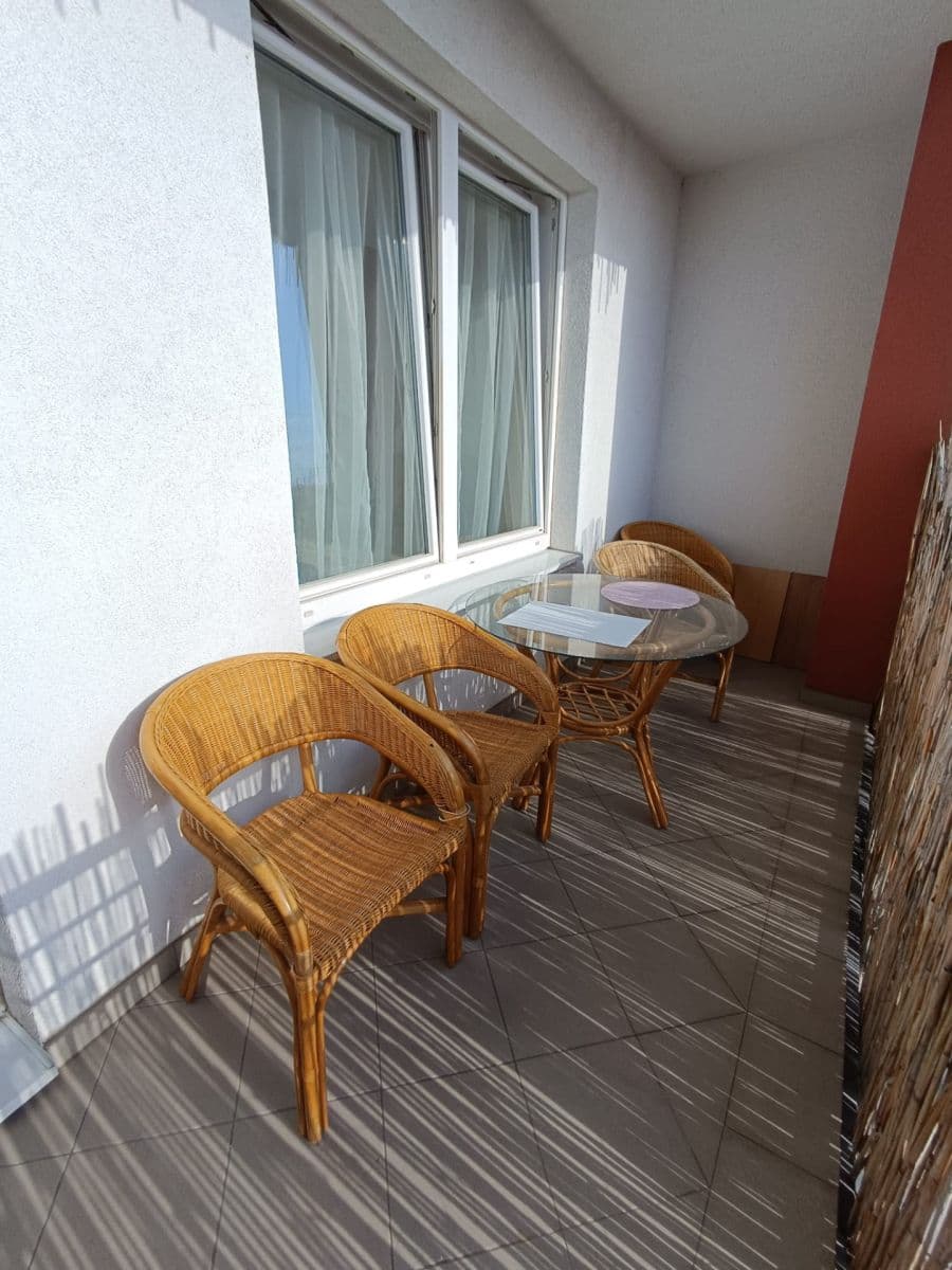 Pronájem bytu 1+kk 45 m², Nademlejnská, Praha, Praha Pronájem bytu 1+kk 45 m², Nademlejnská, Praha, Praha