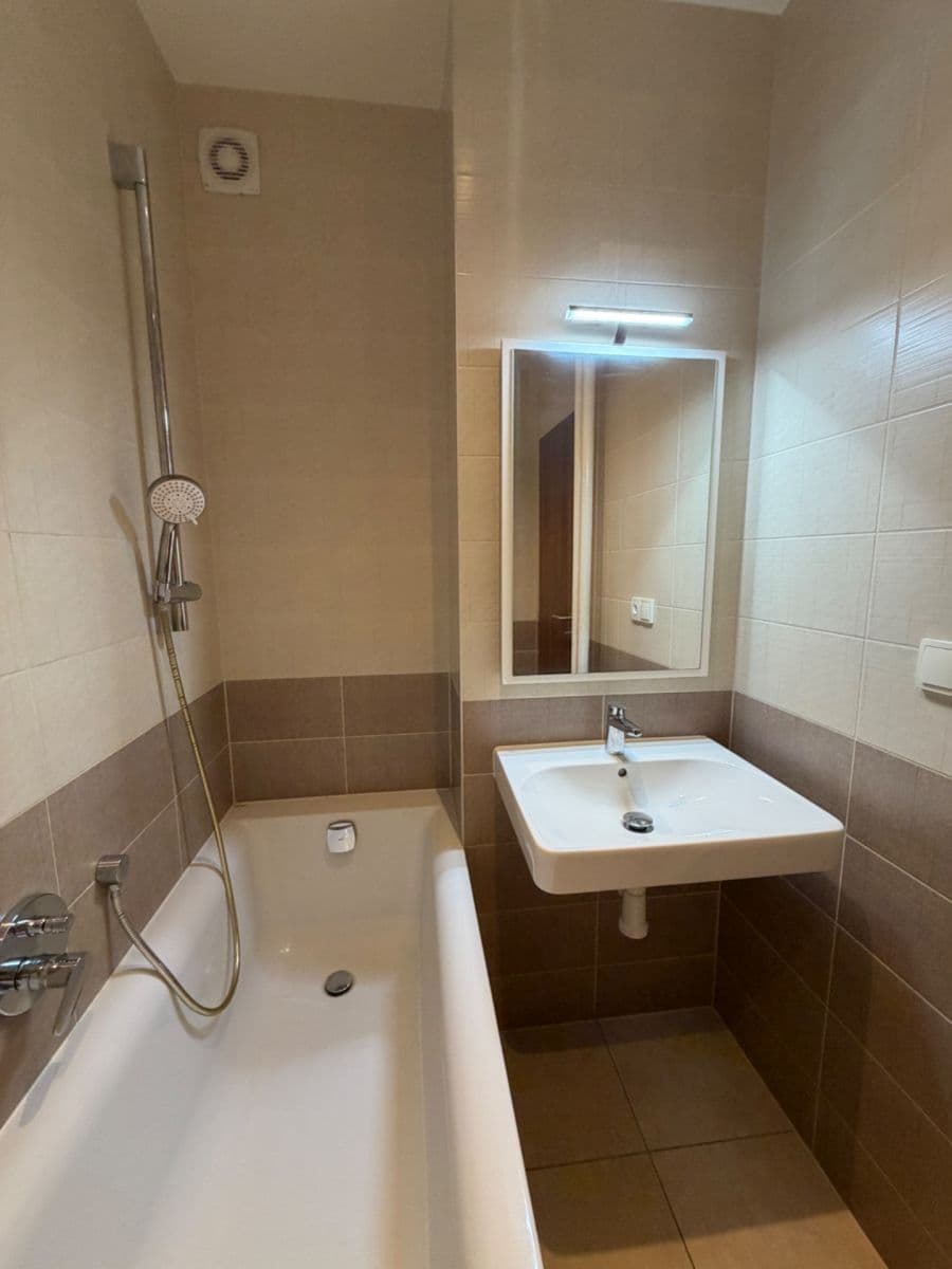 Pronájem bytu 2+kk 59 m², Tlapákova, Ostrava, Moravskoslezský kraj Pronájem bytu 2+kk 59 m², Tlapákova, Ostrava, Moravskoslezský kraj
