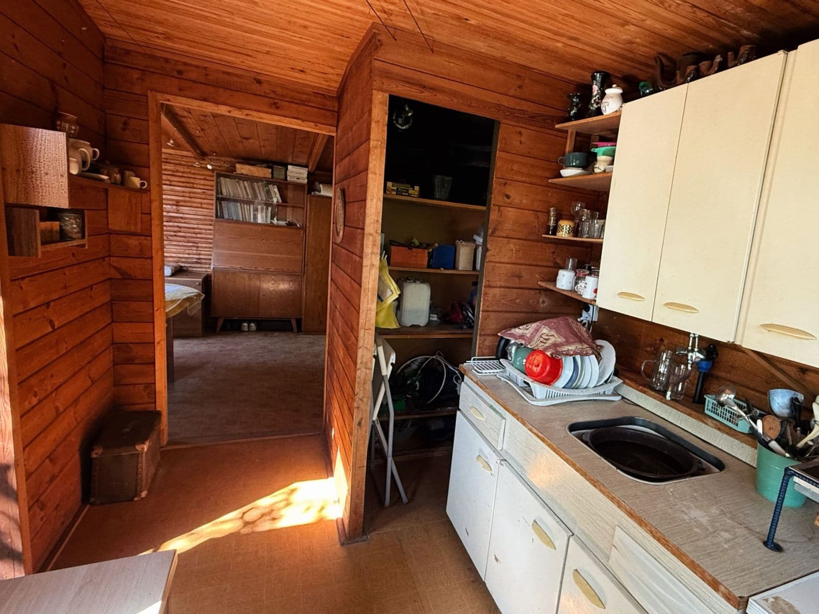 Prodej chaty, chalupy 25 m², pozemek 525 m², Praha, Praha Prodej chaty, chalupy 25 m², pozemek 525 m², Praha, Praha