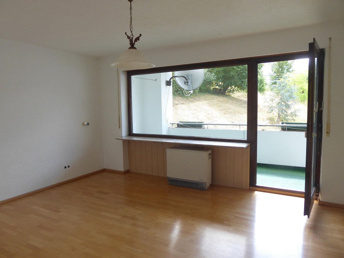 Prodej bytu 3+1 91 m², Alte Straße 24, Höfen an der Enz, Bádensko-Württembersko Prodej bytu 3+1 91 m², Alte Straße 24, Höfen an der Enz, Bádensko-Württembersko