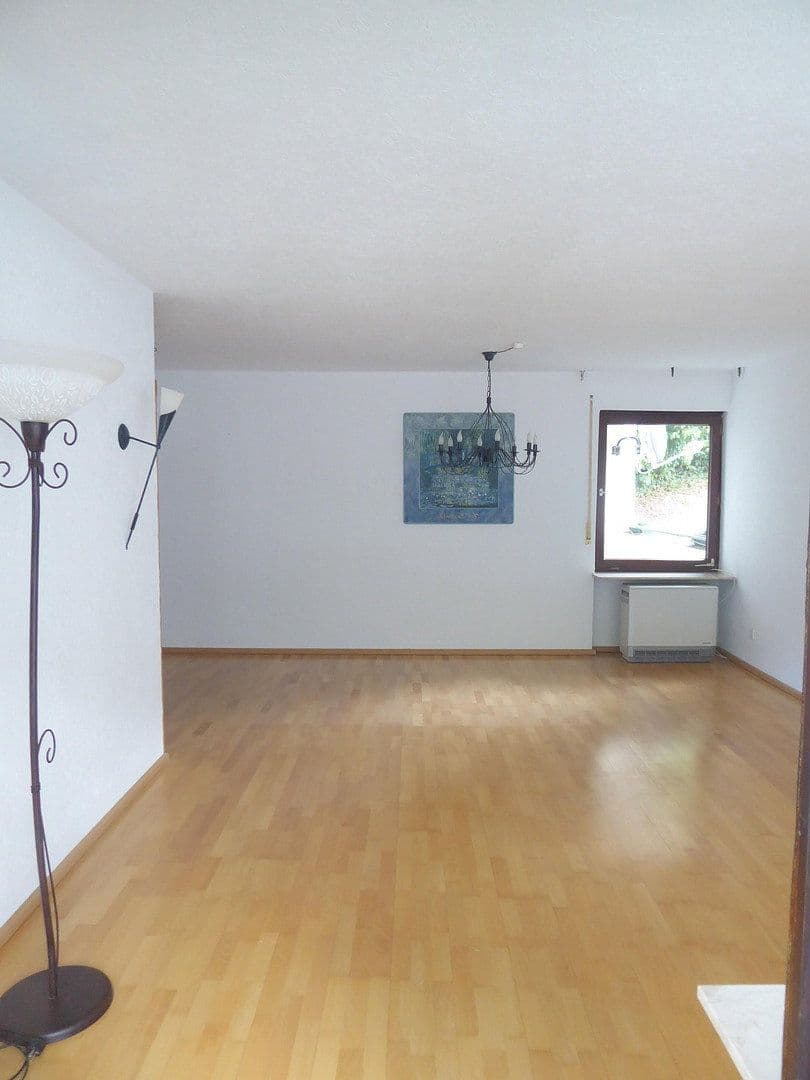 Prodej bytu 3+1 91 m², Alte Straße 24, Höfen an der Enz, Bádensko-Württembersko Prodej bytu 3+1 91 m², Alte Straße 24, Höfen an der Enz, Bádensko-Württembersko