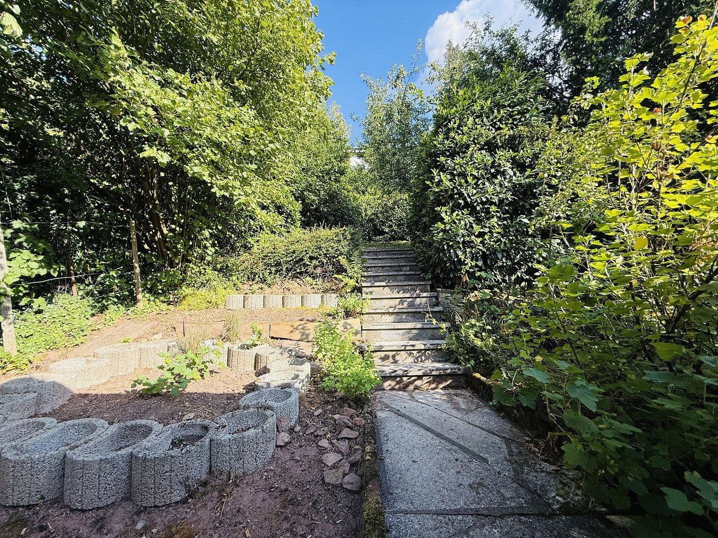 Prodej domu 231 m², pozemek 956 m², Gustav Freytag Straße, Wertheim, Bádensko-Württembersko Prodej domu 231 m², pozemek 956 m², Gustav Freytag Straße, Wertheim, Bádensko-Württembersko