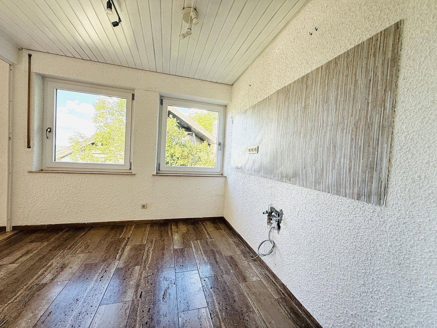 Prodej domu 231 m², pozemek 956 m², Gustav Freytag Straße, Wertheim, Bádensko-Württembersko Prodej domu 231 m², pozemek 956 m², Gustav Freytag Straße, Wertheim, Bádensko-Württembersko