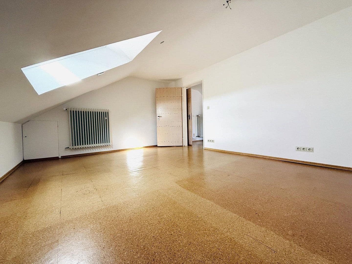 Prodej domu 231 m², pozemek 956 m², Gustav Freytag Straße, Wertheim, Bádensko-Württembersko Prodej domu 231 m², pozemek 956 m², Gustav Freytag Straße, Wertheim, Bádensko-Württembersko