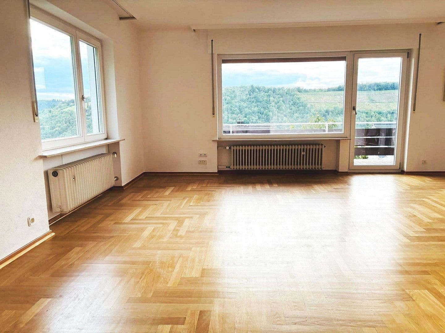 Prodej domu 231 m², pozemek 956 m², Gustav Freytag Straße, Wertheim, Bádensko-Württembersko Prodej domu 231 m², pozemek 956 m², Gustav Freytag Straße, Wertheim, Bádensko-Württembersko