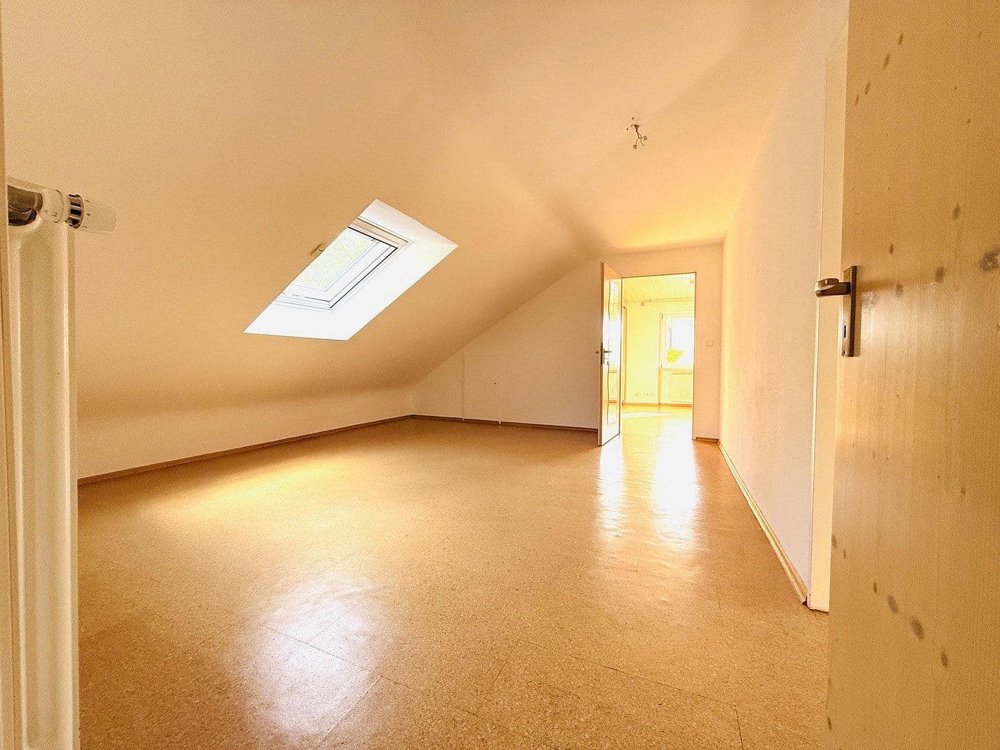 Prodej domu 231 m², pozemek 956 m², Gustav Freytag Straße, Wertheim, Bádensko-Württembersko Prodej domu 231 m², pozemek 956 m², Gustav Freytag Straße, Wertheim, Bádensko-Württembersko