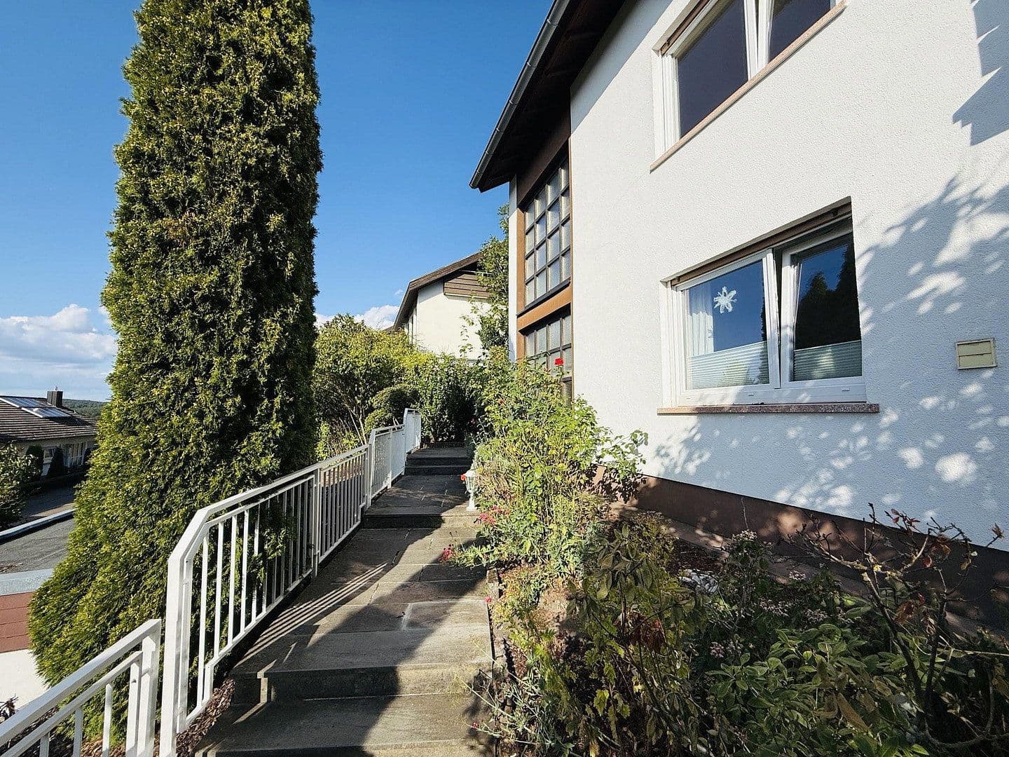 Prodej domu 231 m², pozemek 956 m², Gustav Freytag Straße, Wertheim, Bádensko-Württembersko Prodej domu 231 m², pozemek 956 m², Gustav Freytag Straße, Wertheim, Bádensko-Württembersko