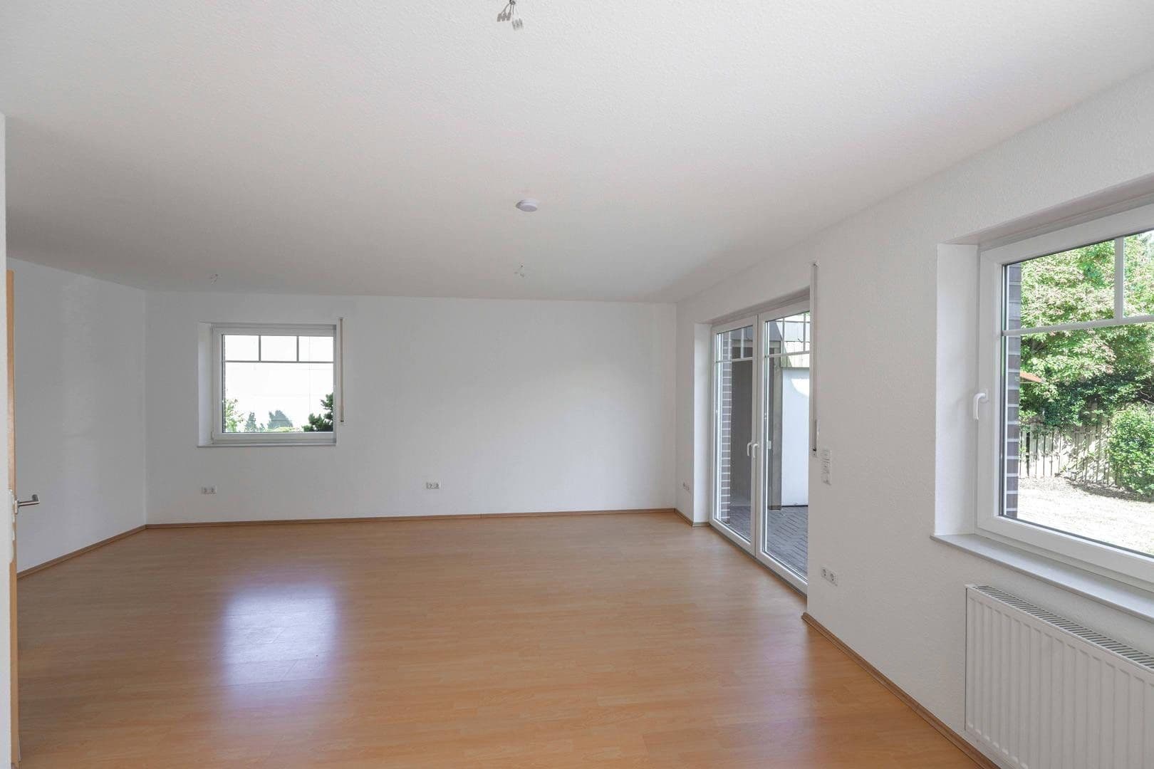 Prodej domu 115 m², pozemek 239 m², Bienenweg 1a, Edewecht, Dolní Sasko Prodej domu 115 m², pozemek 239 m², Bienenweg 1a, Edewecht, Dolní Sasko