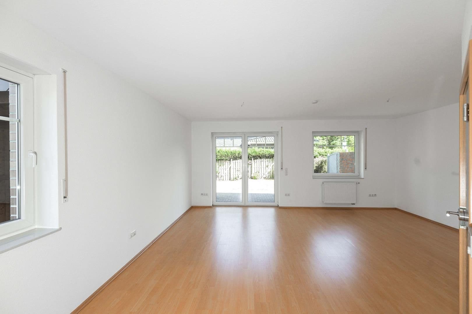 Prodej domu 115 m², pozemek 239 m², Bienenweg 1a, Edewecht, Dolní Sasko Prodej domu 115 m², pozemek 239 m², Bienenweg 1a, Edewecht, Dolní Sasko