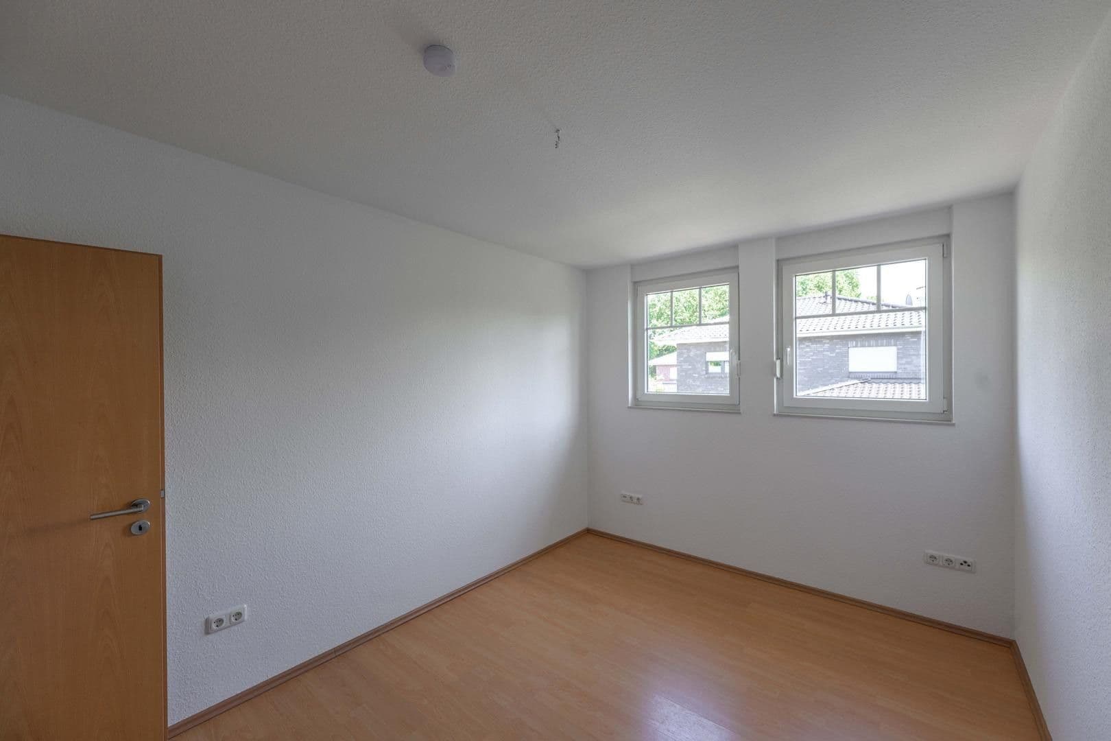 Prodej domu 115 m², pozemek 239 m², Bienenweg 1a, Edewecht, Dolní Sasko Prodej domu 115 m², pozemek 239 m², Bienenweg 1a, Edewecht, Dolní Sasko