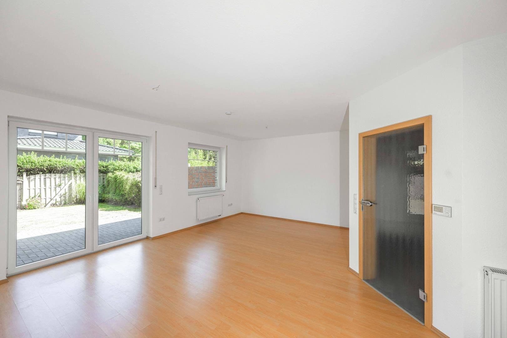 Prodej domu 115 m², pozemek 239 m², Bienenweg 1a, Edewecht, Dolní Sasko Prodej domu 115 m², pozemek 239 m², Bienenweg 1a, Edewecht, Dolní Sasko