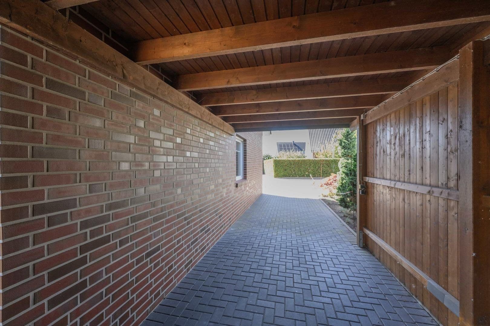Prodej domu 115 m², pozemek 239 m², Bienenweg 1a, Edewecht, Dolní Sasko Prodej domu 115 m², pozemek 239 m², Bienenweg 1a, Edewecht, Dolní Sasko