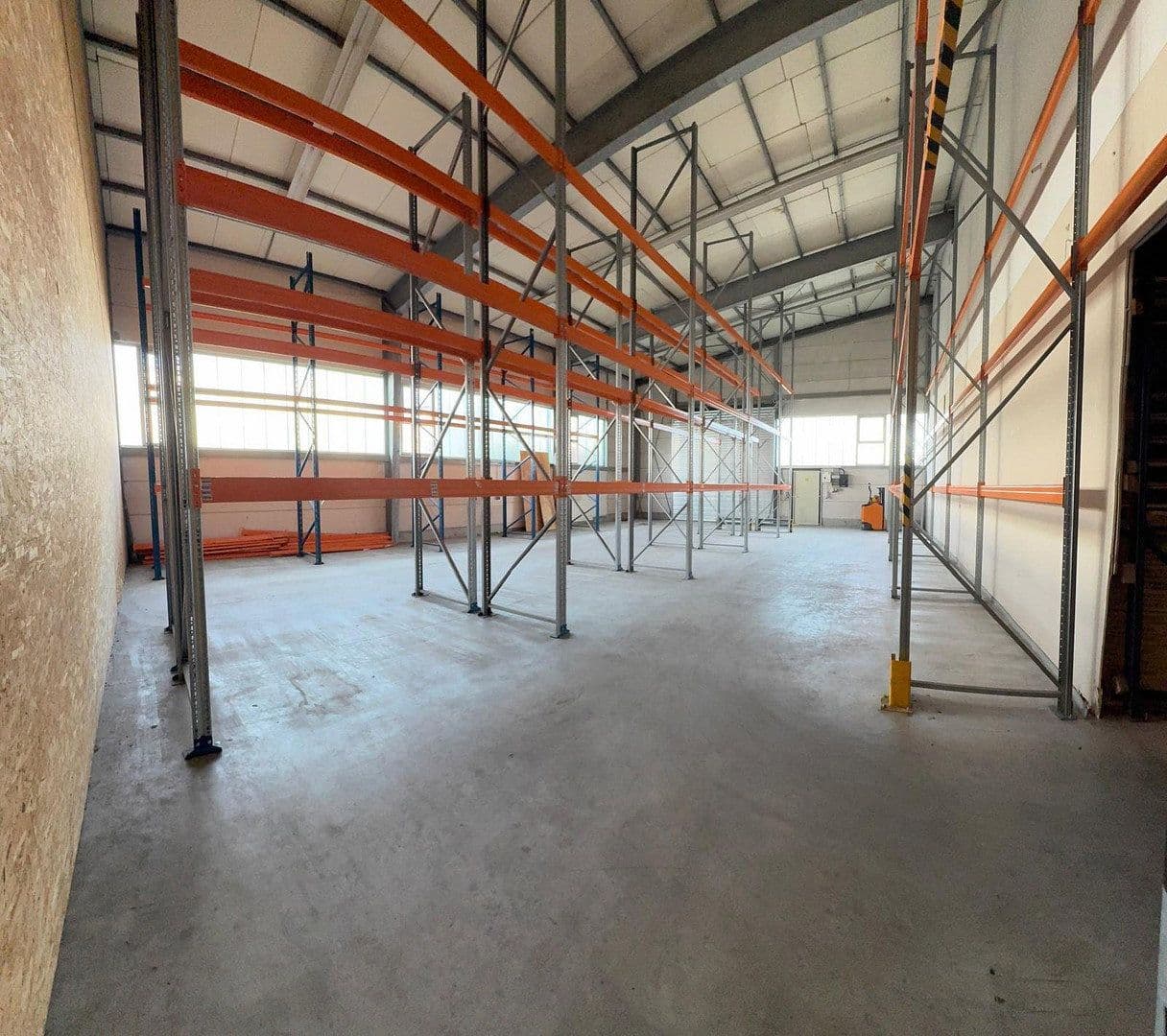 Prodej nebytového prostoru 2.010 m², Neunkirchen-Seelscheid, Severní Porýní-Vestfálsko Prodej nebytového prostoru 2.010 m², Neunkirchen-Seelscheid, Severní Porýní-Vestfálsko
