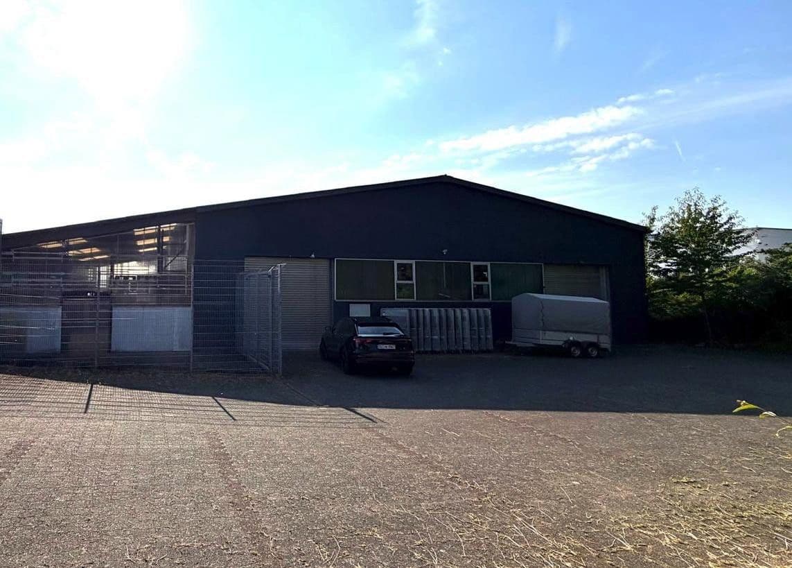 Prodej nebytového prostoru 2.010 m², Neunkirchen-Seelscheid, Severní Porýní-Vestfálsko Prodej nebytového prostoru 2.010 m², Neunkirchen-Seelscheid, Severní Porýní-Vestfálsko