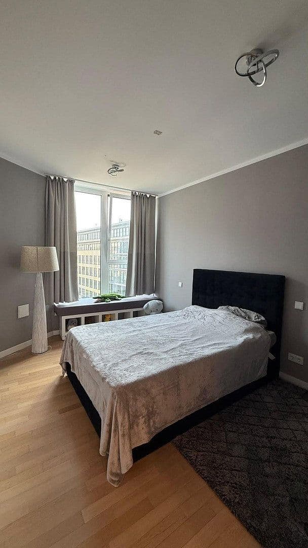 Prodej bytu 2+1 40 m², Chausseestr 108, Berlin, Berlín Prodej bytu 2+1 40 m², Chausseestr 108, Berlin, Berlín
