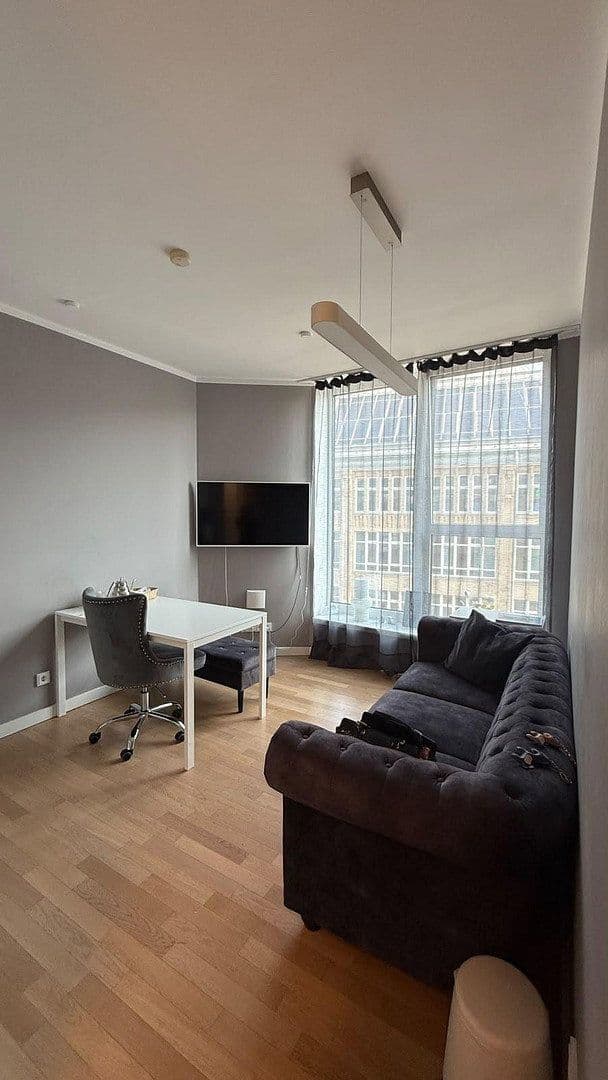 Prodej bytu 2+1 40 m², Chausseestr 108, Berlin, Berlín Prodej bytu 2+1 40 m², Chausseestr 108, Berlin, Berlín