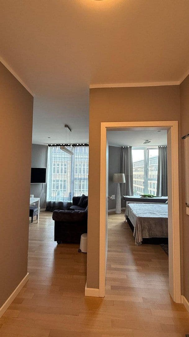 Prodej bytu 2+1 40 m², Chausseestr 108, Berlin, Berlín Prodej bytu 2+1 40 m², Chausseestr 108, Berlin, Berlín