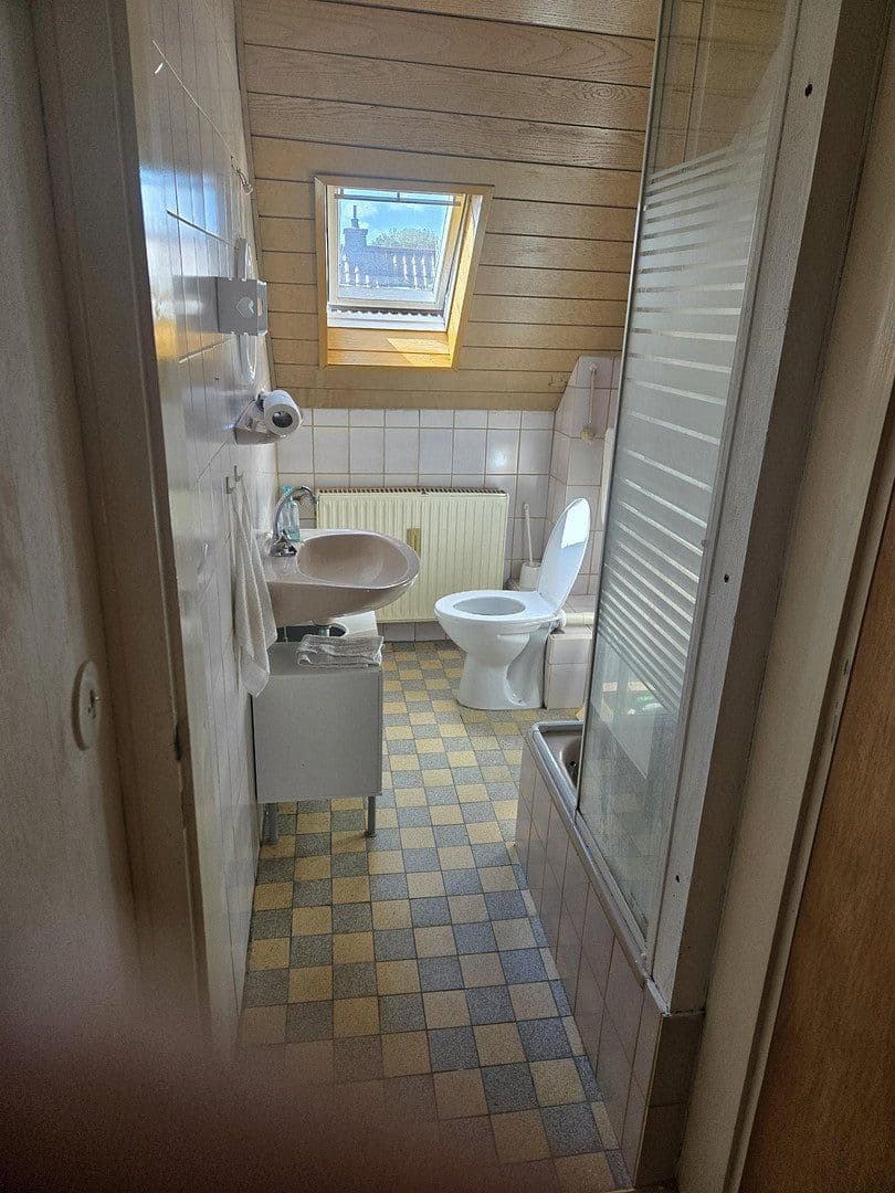 Pronájem bytu 3+1 55 m², Eisenbahn straße, Kindsbach, Porýní-Falc Pronájem bytu 3+1 55 m², Eisenbahn straße, Kindsbach, Porýní-Falc