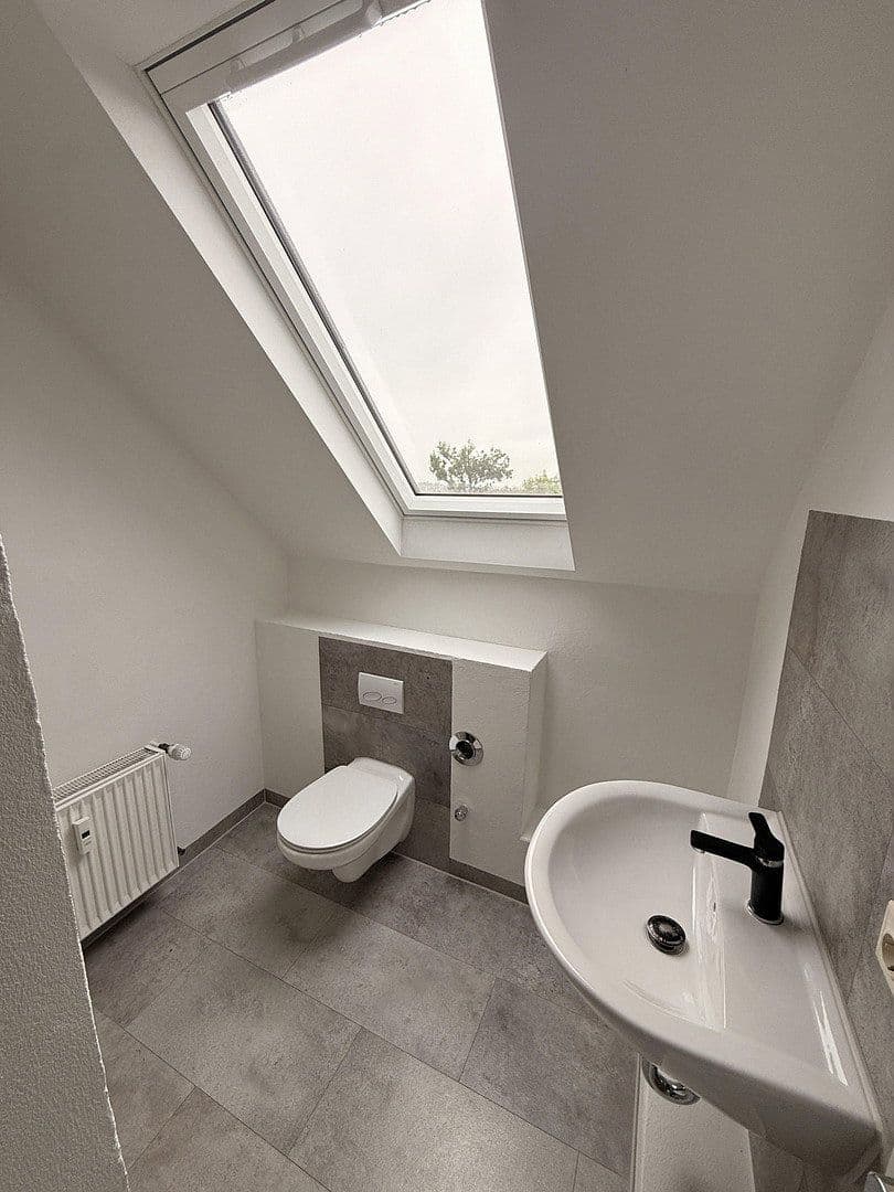 Pronájem bytu 3+1 75 m², Blumenstr. 47, Radevormwald, Severní Porýní-Vestfálsko Pronájem bytu 3+1 75 m², Blumenstr. 47, Radevormwald, Severní Porýní-Vestfálsko