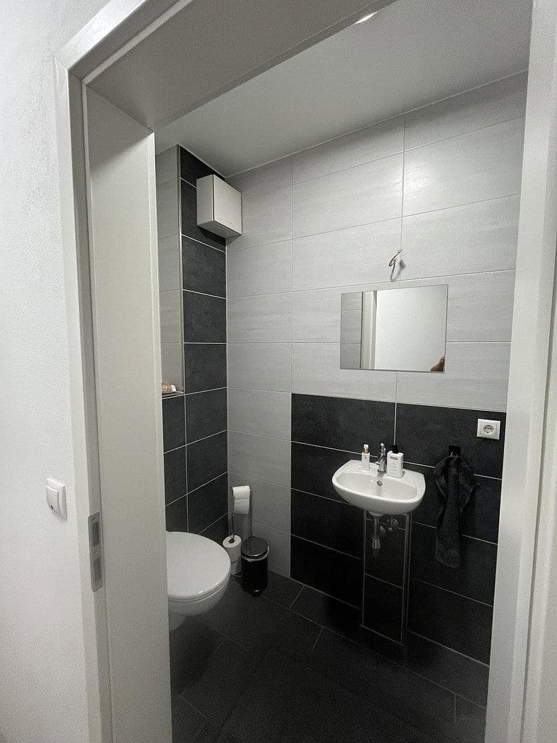 Prodej bytu 3+1 94 m², Buchenstr.25a, Andernach, Porýní-Falc Prodej bytu 3+1 94 m², Buchenstr.25a, Andernach, Porýní-Falc