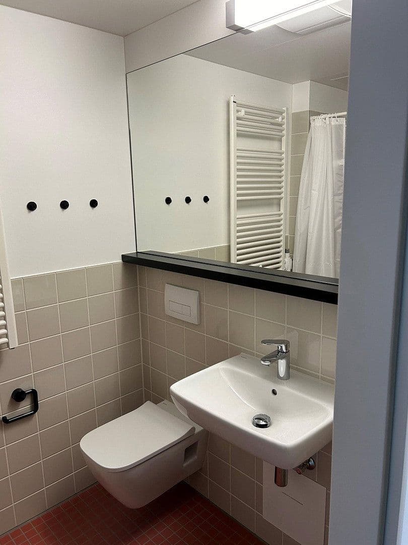 Pronájem bytu 1+1 32 m², Bonn, Severní Porýní-Vestfálsko Pronájem bytu 1+1 32 m², Bonn, Severní Porýní-Vestfálsko