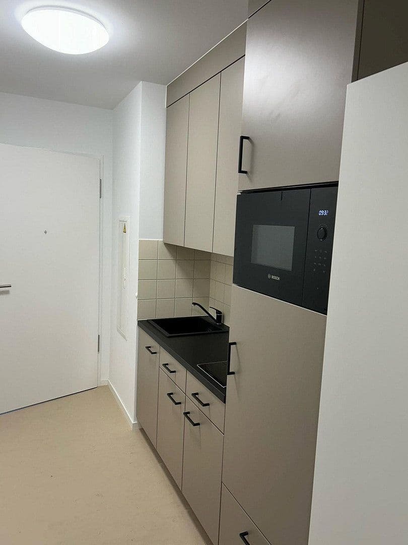 Pronájem bytu 1+1 32 m², Bonn, Severní Porýní-Vestfálsko Pronájem bytu 1+1 32 m², Bonn, Severní Porýní-Vestfálsko