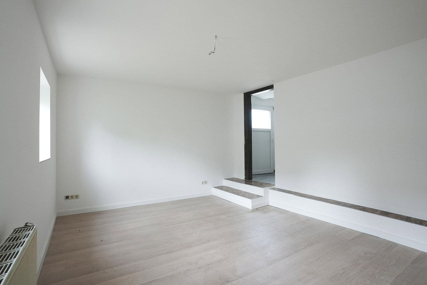 Pronájem domu 106 m², pozemek 1 m², Diesdorf, Sasko-Anhaltsko Pronájem domu 106 m², pozemek 1 m², Diesdorf, Sasko-Anhaltsko