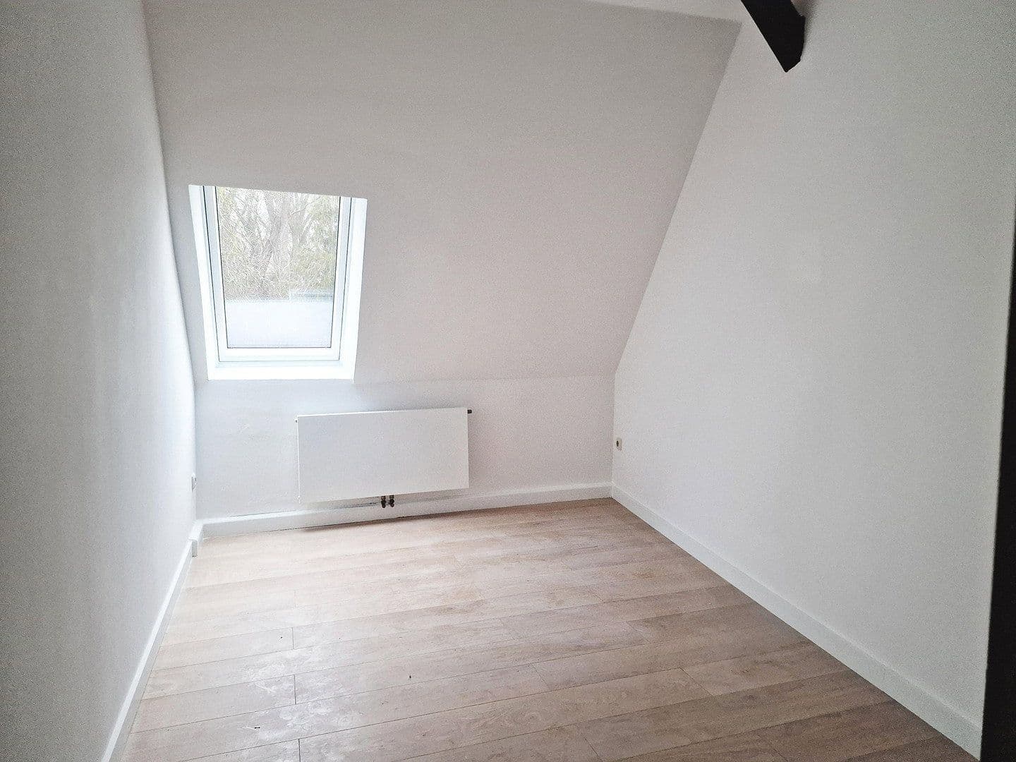 Pronájem domu 106 m², pozemek 1 m², Diesdorf, Sasko-Anhaltsko Pronájem domu 106 m², pozemek 1 m², Diesdorf, Sasko-Anhaltsko