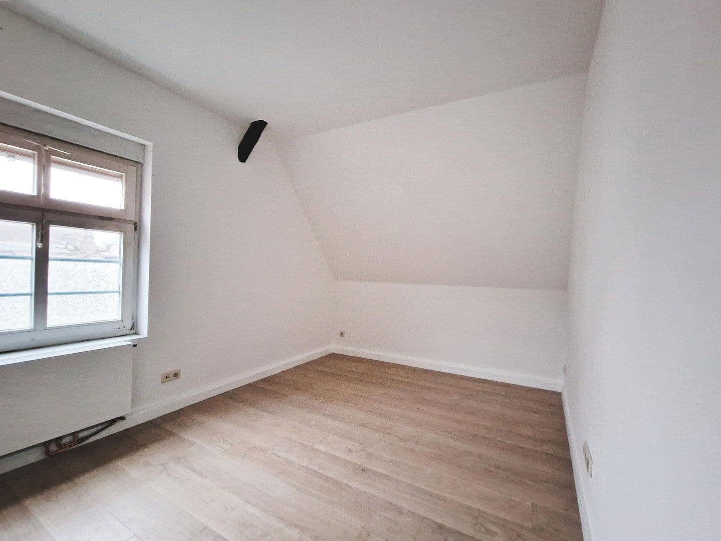 Pronájem domu 106 m², pozemek 1 m², Diesdorf, Sasko-Anhaltsko Pronájem domu 106 m², pozemek 1 m², Diesdorf, Sasko-Anhaltsko