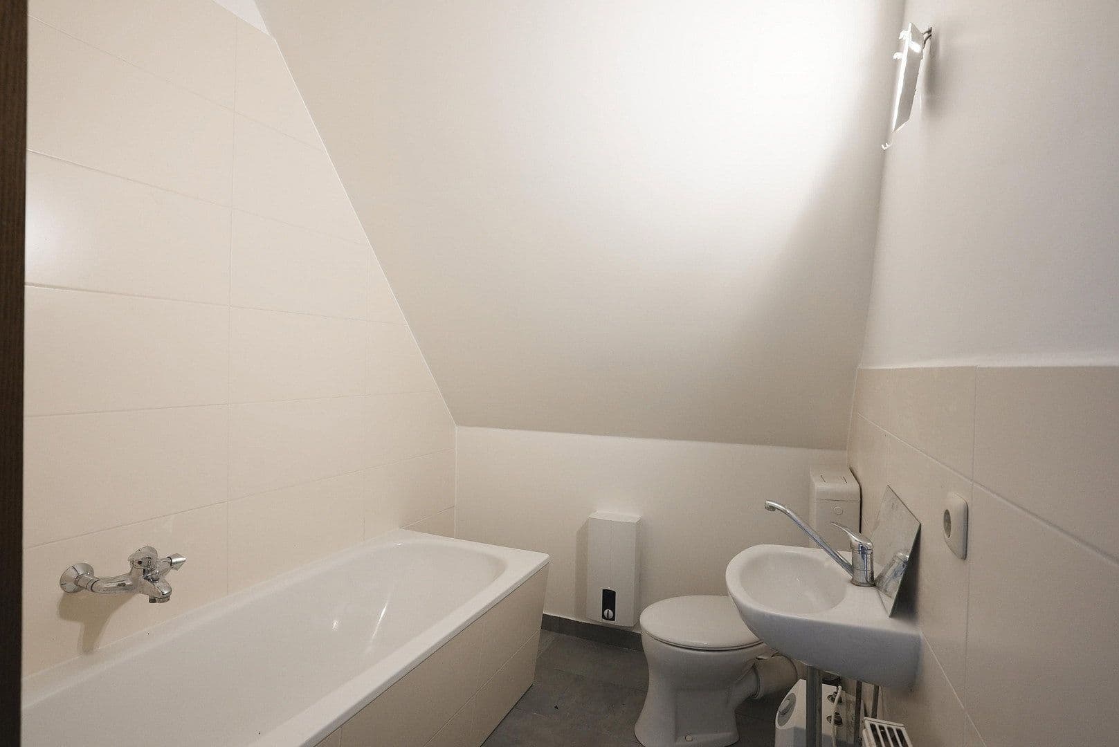 Pronájem domu 106 m², pozemek 1 m², Diesdorf, Sasko-Anhaltsko Pronájem domu 106 m², pozemek 1 m², Diesdorf, Sasko-Anhaltsko