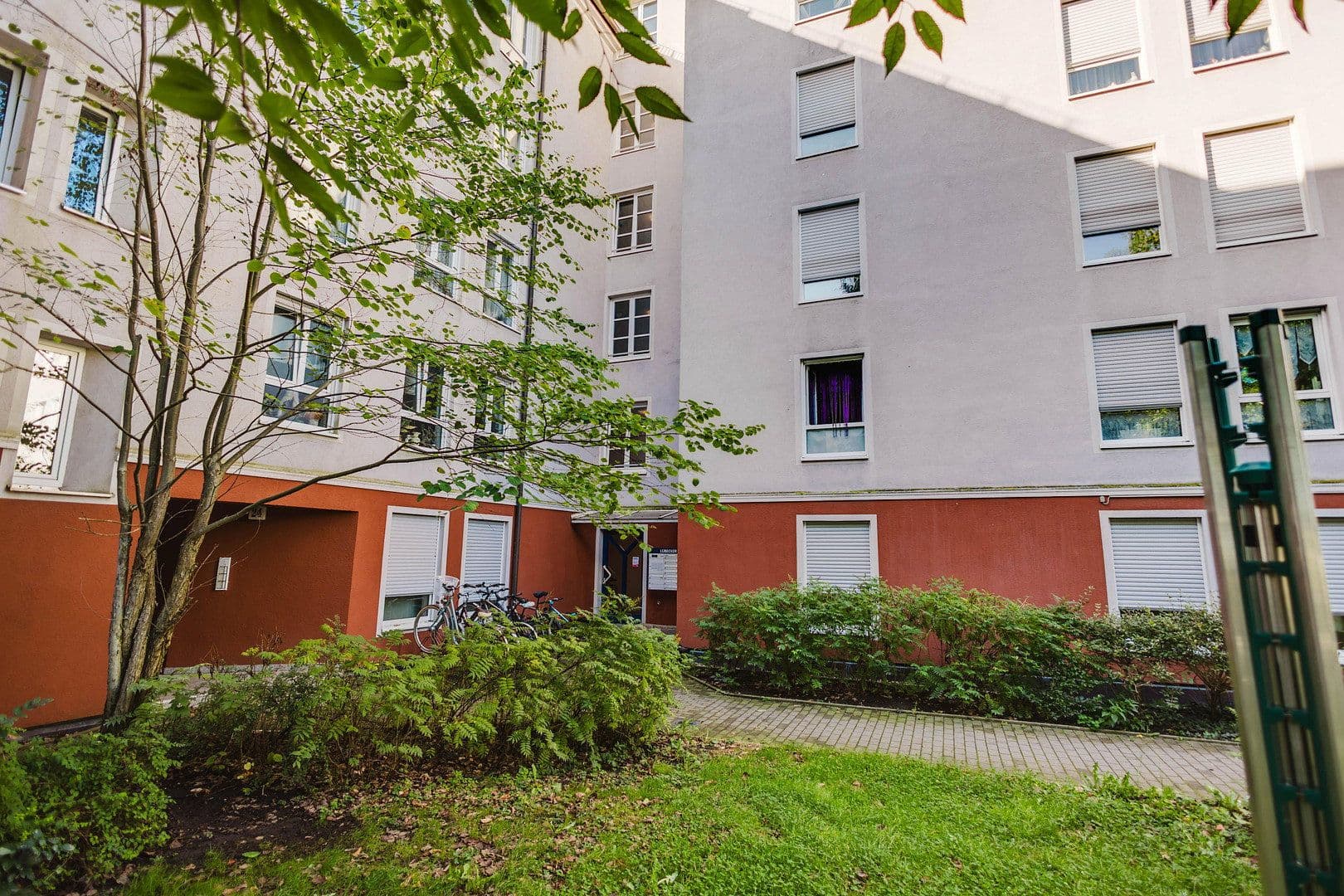 Pronájem bytu 2+1 65 m², Lübecker Strasse 14, Dresden, Sasko Pronájem bytu 2+1 65 m², Lübecker Strasse 14, Dresden, Sasko