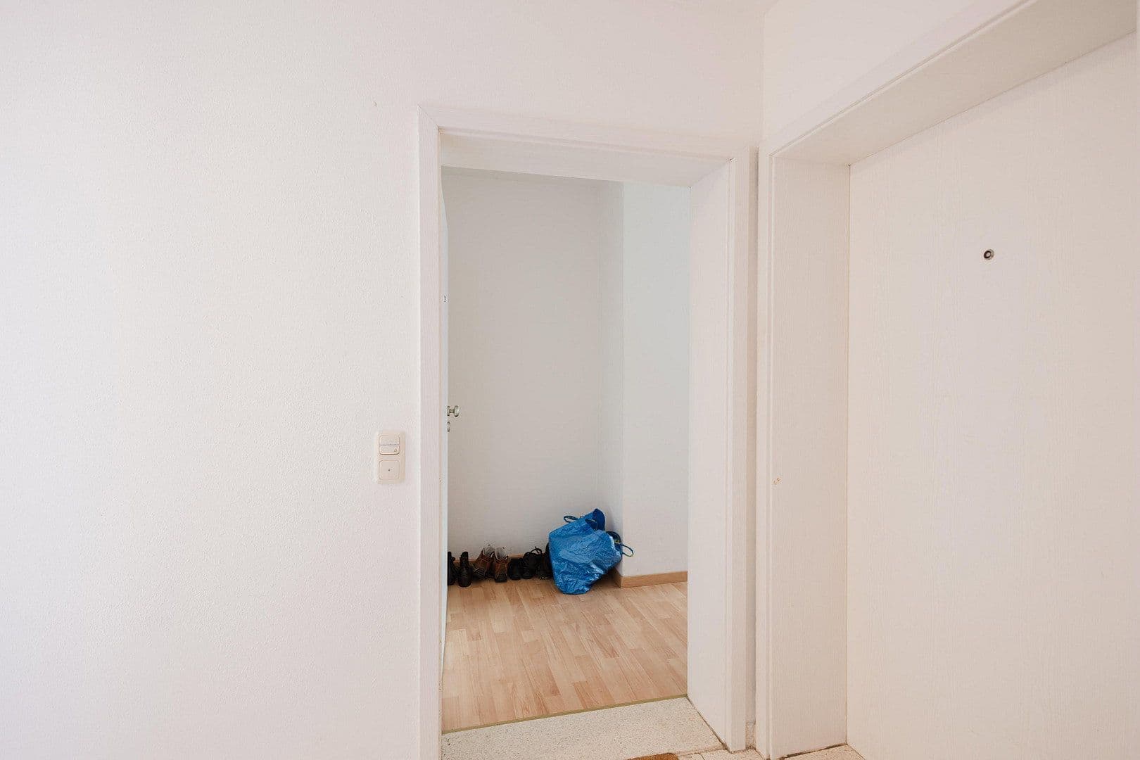 Pronájem bytu 2+1 65 m², Lübecker Strasse 14, Dresden, Sasko Pronájem bytu 2+1 65 m², Lübecker Strasse 14, Dresden, Sasko