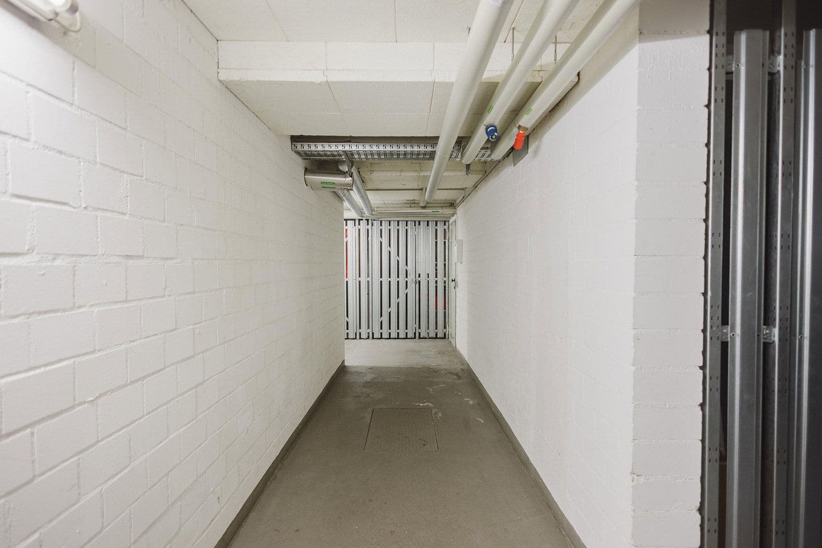 Pronájem bytu 2+1 65 m², Lübecker Strasse 14, Dresden, Sasko Pronájem bytu 2+1 65 m², Lübecker Strasse 14, Dresden, Sasko