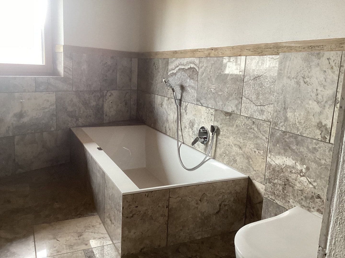 Prodej domu 343 m², pozemek 800 m², Gruberau 30a, Fieberbrunn, Tyrolsko Prodej domu 343 m², pozemek 800 m², Gruberau 30a, Fieberbrunn, Tyrolsko