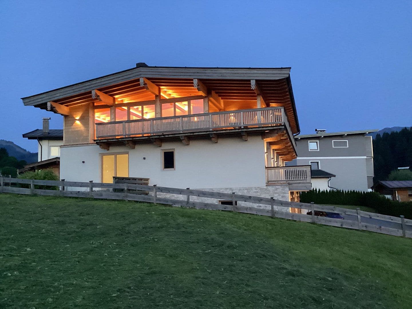 Prodej domu 343 m², pozemek 800 m², Gruberau 30a, Fieberbrunn, Tyrolsko Prodej domu 343 m², pozemek 800 m², Gruberau 30a, Fieberbrunn, Tyrolsko