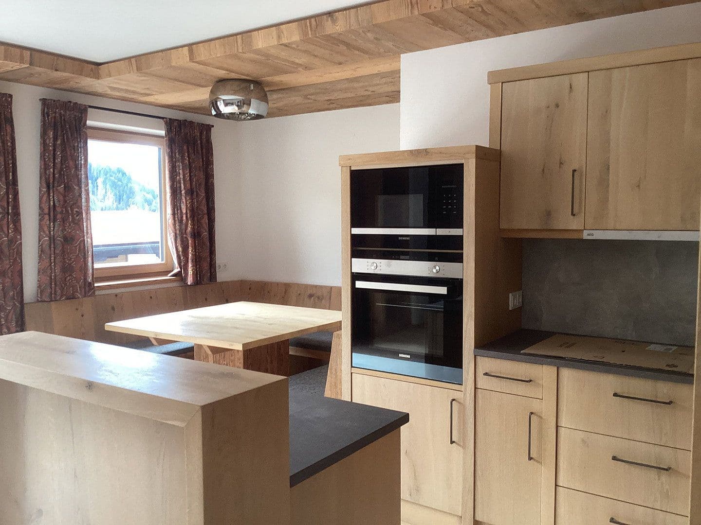 Prodej domu 343 m², pozemek 800 m², Gruberau 30a, Fieberbrunn, Tyrolsko Prodej domu 343 m², pozemek 800 m², Gruberau 30a, Fieberbrunn, Tyrolsko