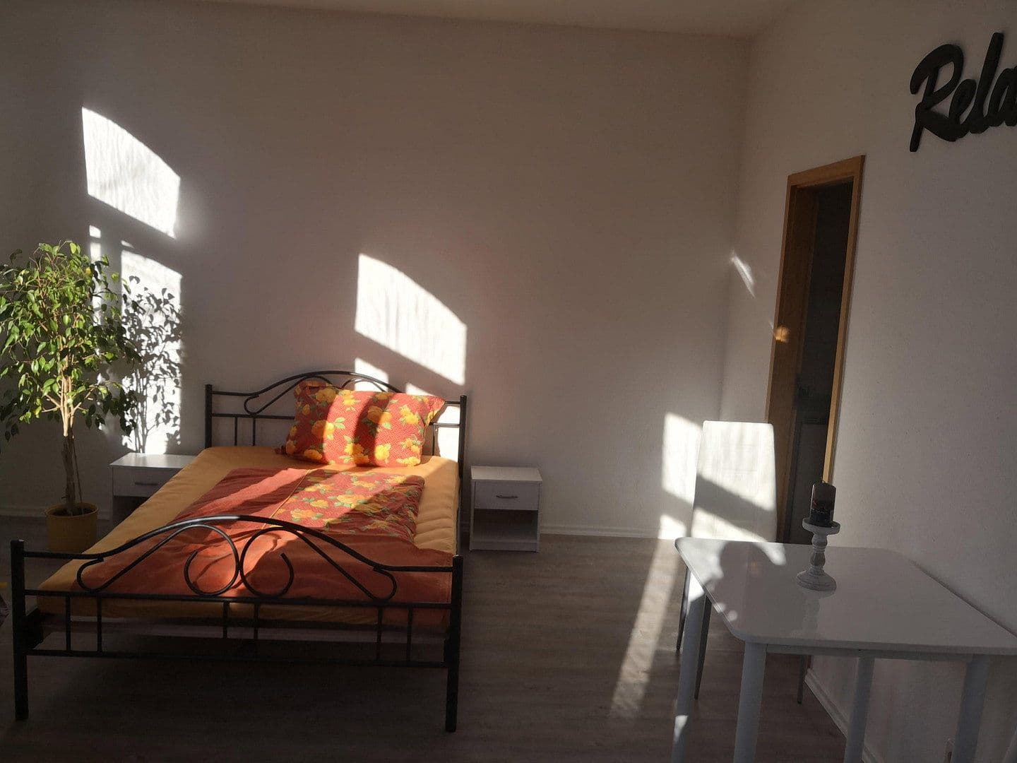 Pronájem bytu 1+1 40 m², Poststraße 16, Meerane, Sasko Pronájem bytu 1+1 40 m², Poststraße 16, Meerane, Sasko