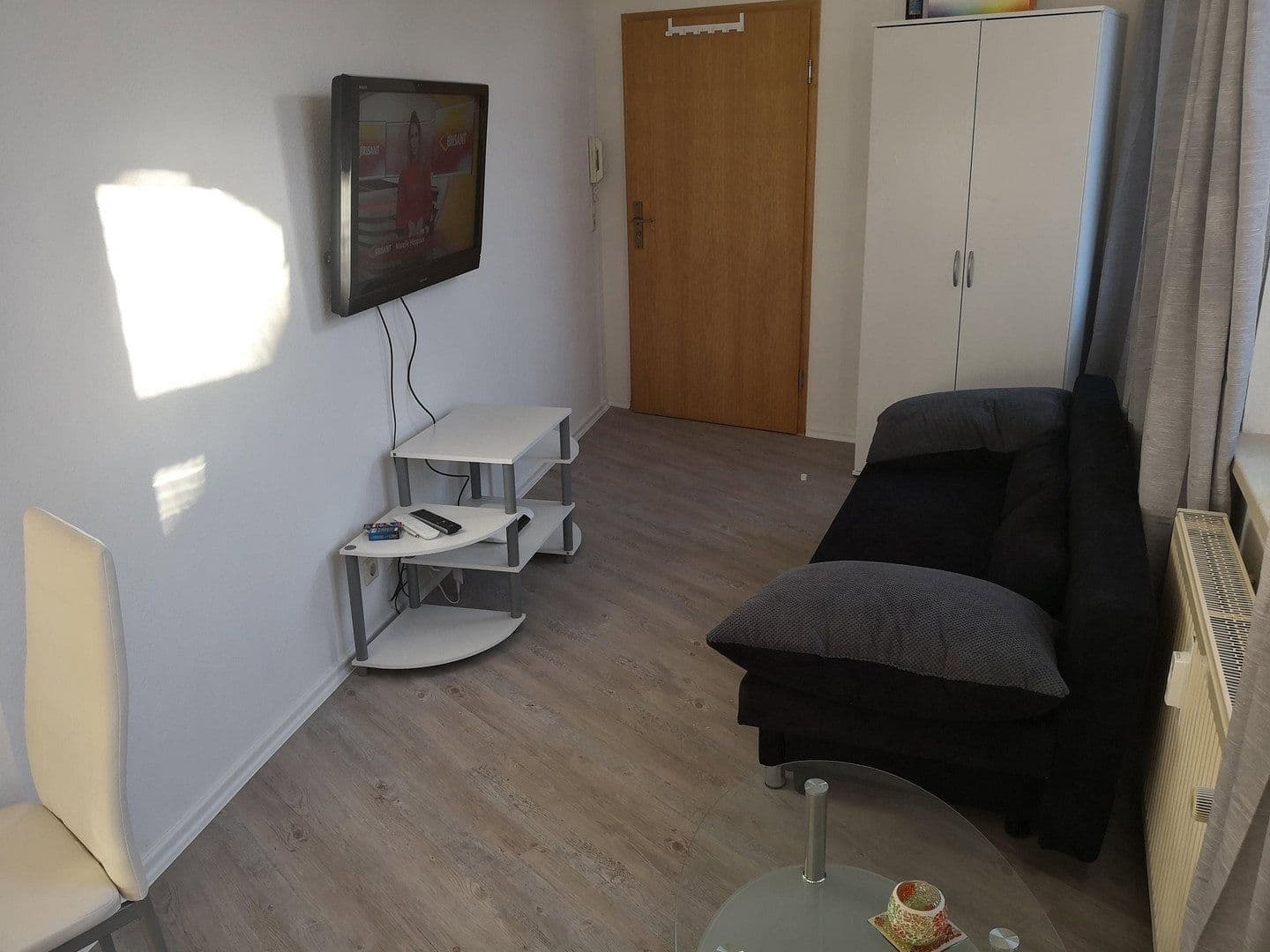 Pronájem bytu 1+1 40 m², Poststraße 16, Meerane, Sasko Pronájem bytu 1+1 40 m², Poststraße 16, Meerane, Sasko