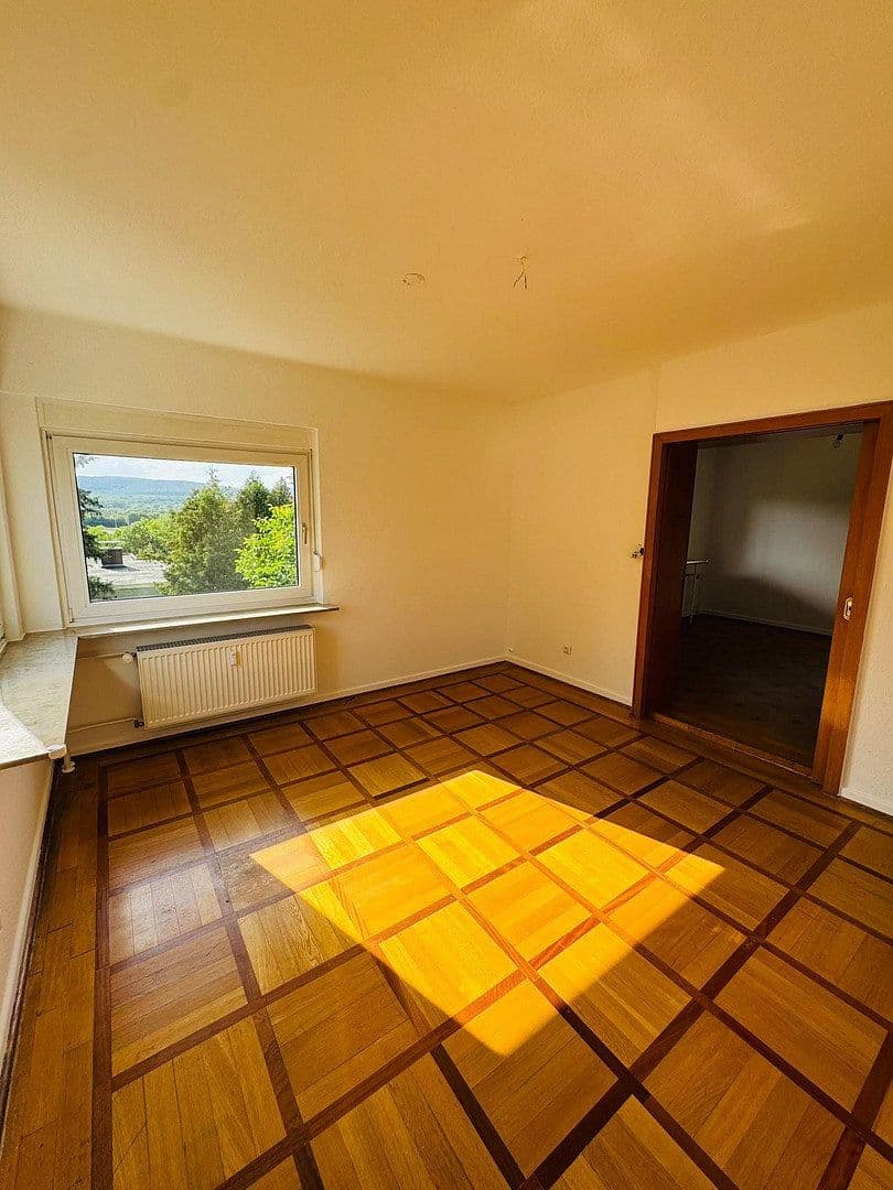 Pronájem bytu 4+1 92 m², Friedrichsdorf, Hessen Pronájem bytu 4+1 92 m², Friedrichsdorf, Hessen